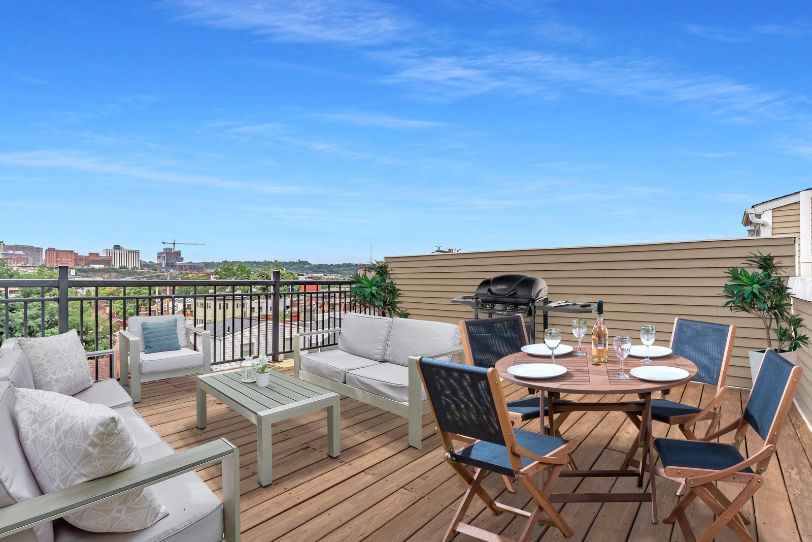 Virtual staging — rooftop terrace